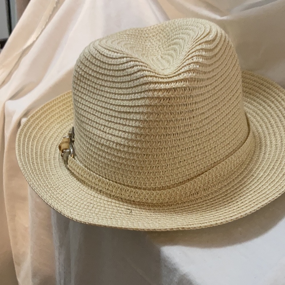 Net straw hat - Picture 2 of 3